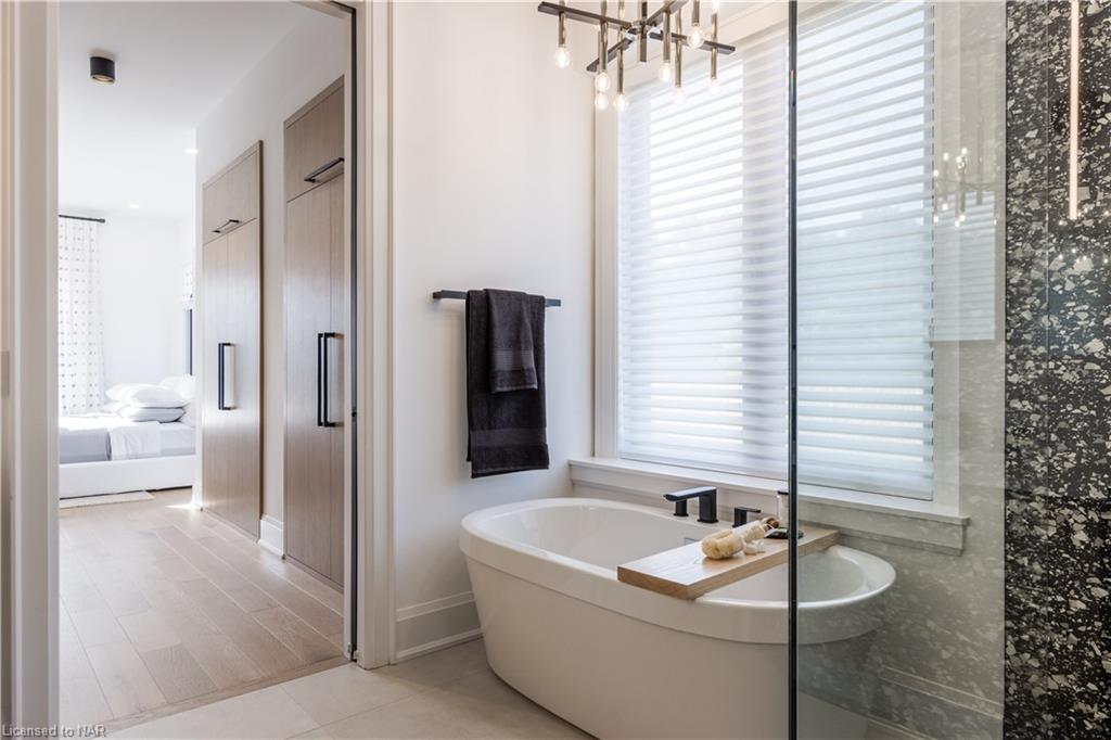 Listing Address Here