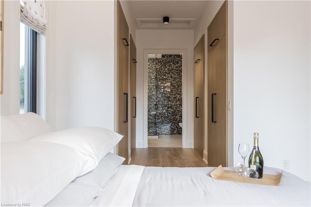 Listing Address Here