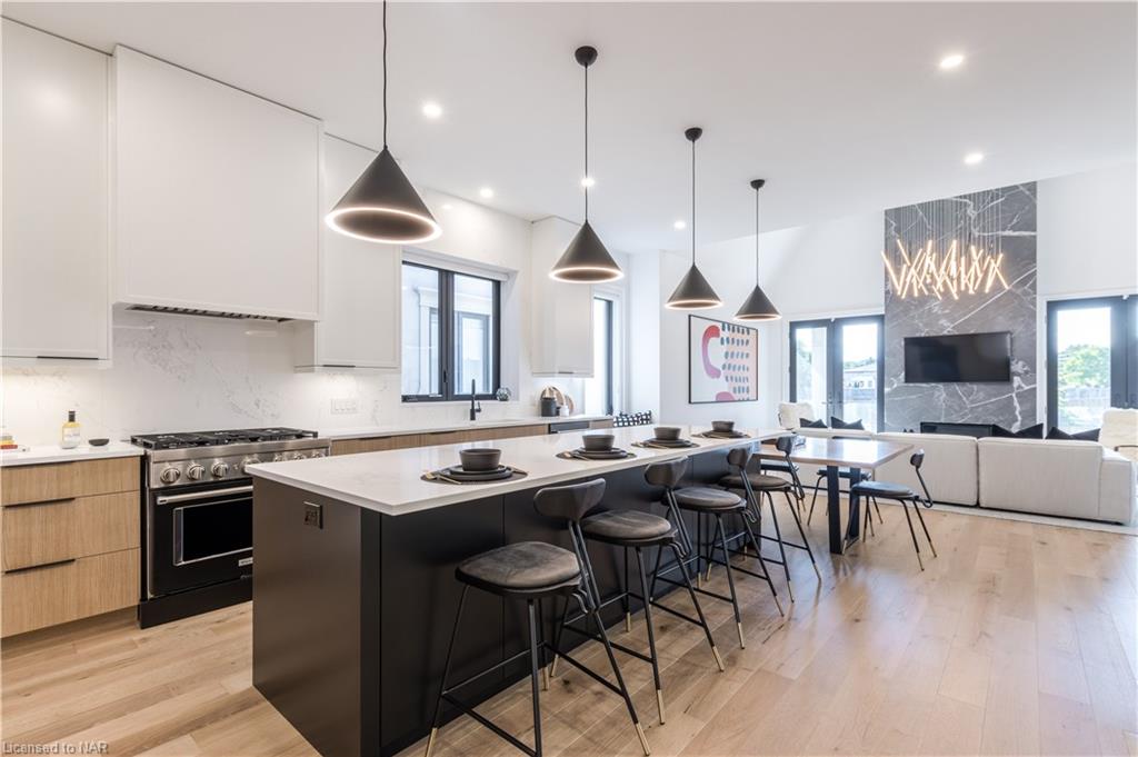 Listing Address Here