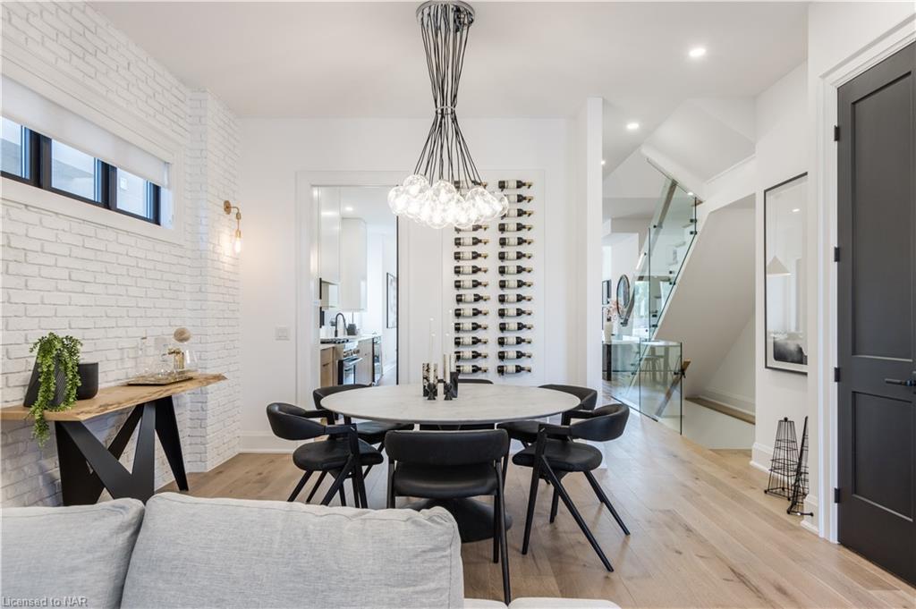 Listing Address Here