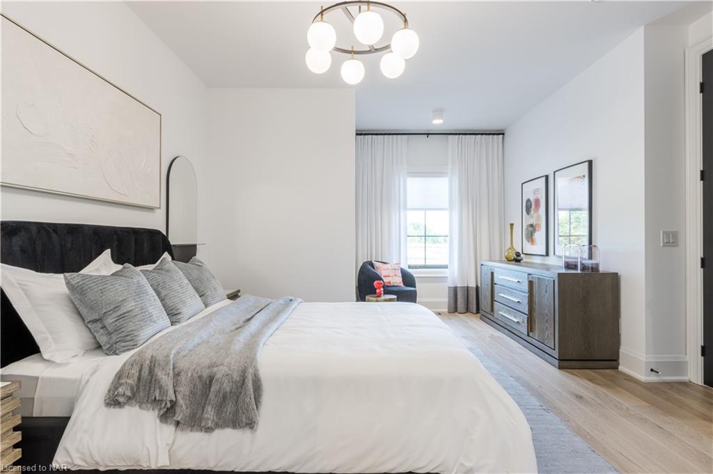 Listing Address Here