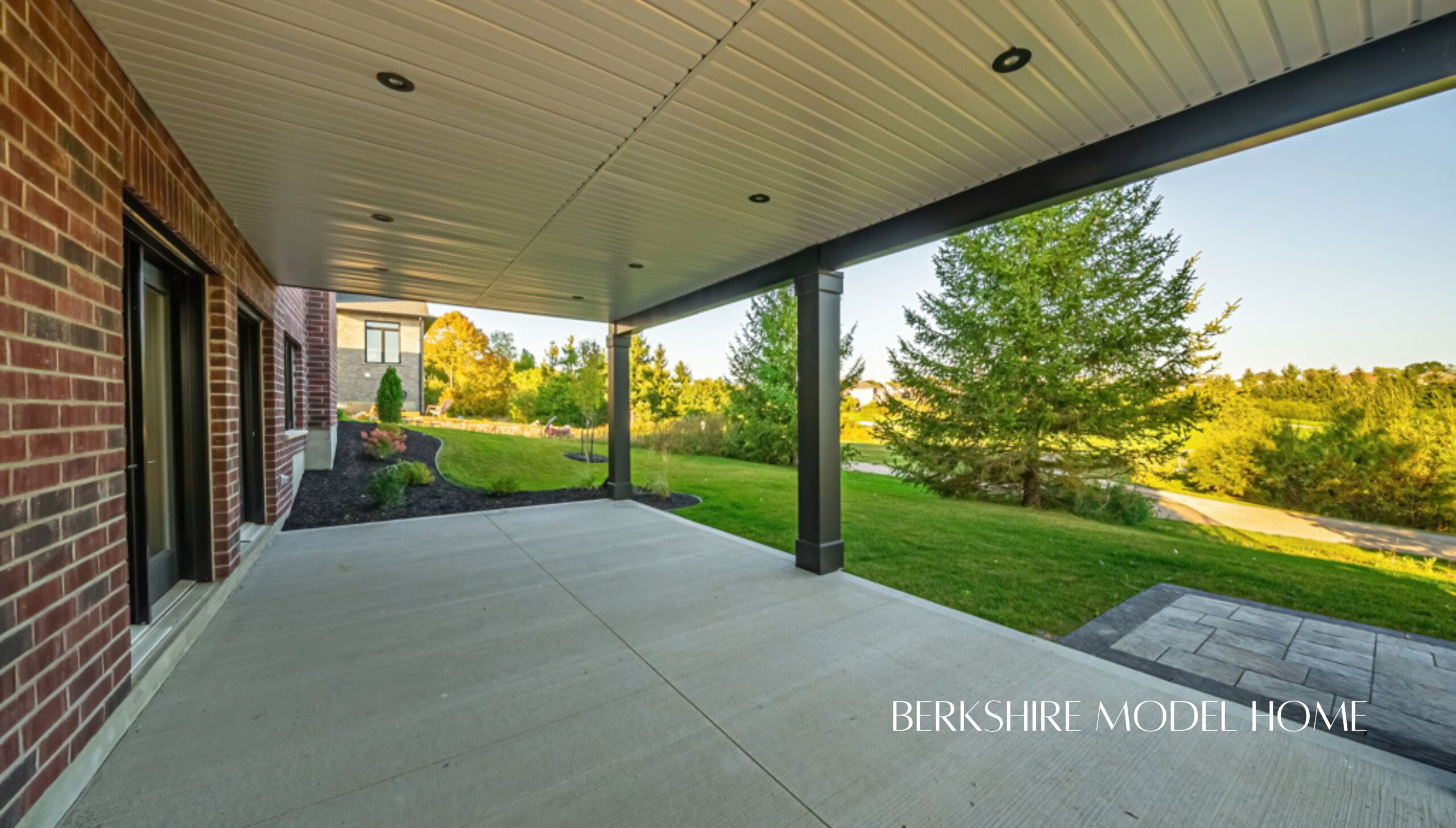 Listing Address Here