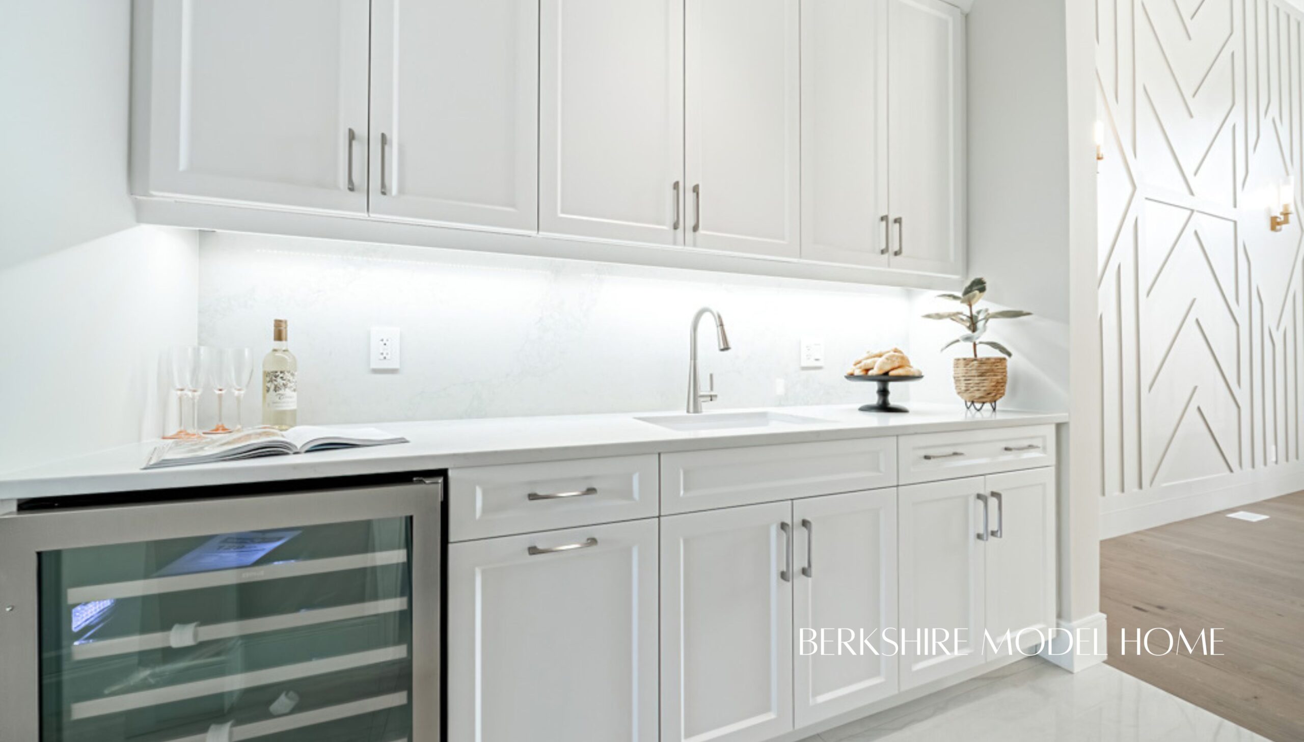 Listing Address Here